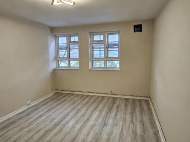 Maisonette for rent in London Borough of Merton, Greater London
