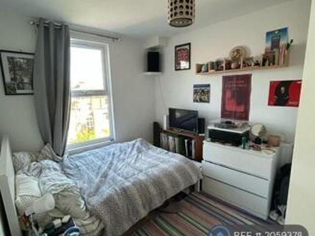 Maisonette for rent in Cat Hill