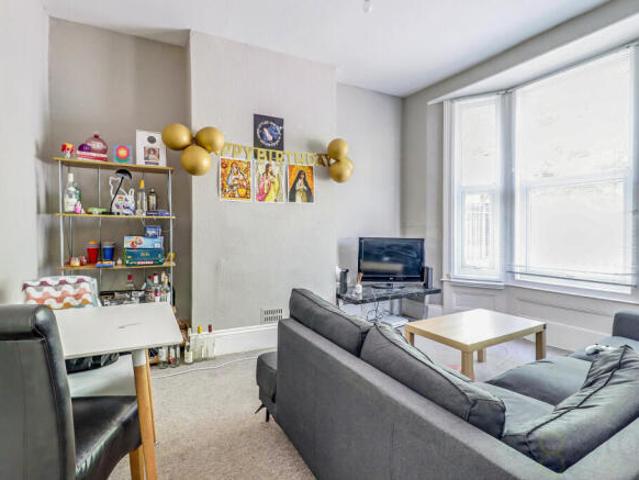 Maisonette for rent in Round Hill, Brighton & Hove