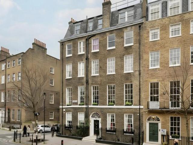 Flat for sale in Holborn, Greater London