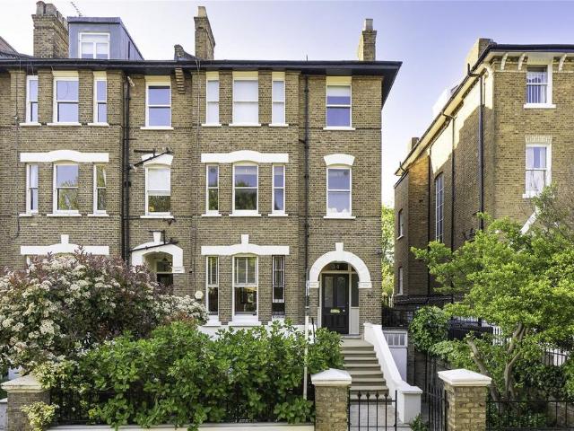 Flat for sale in Belsize Park, Primrose Hill