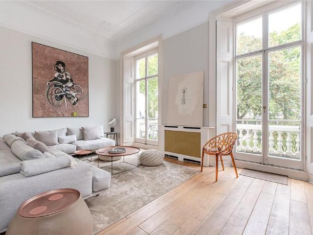 Flat for sale in Pimlico, Greater London