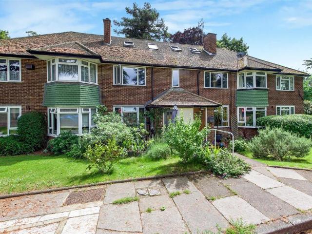 Flat for sale in Petersham, Greater London