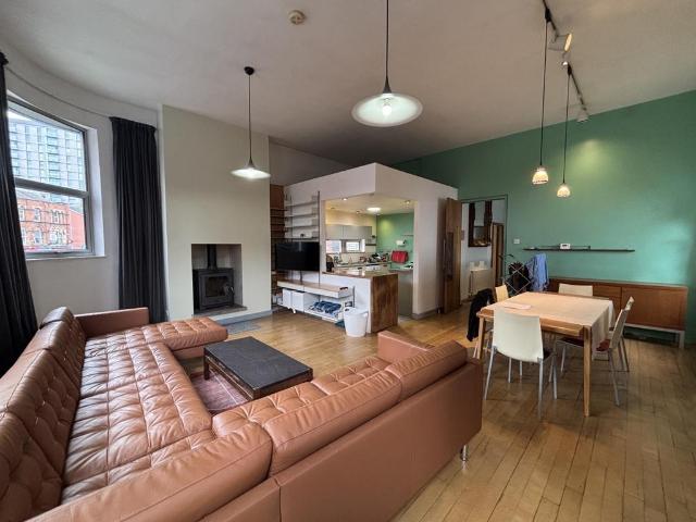 Flat for sale in Blackfriars, Salford