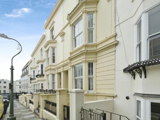 Flat for sale in Brunswick, Hove