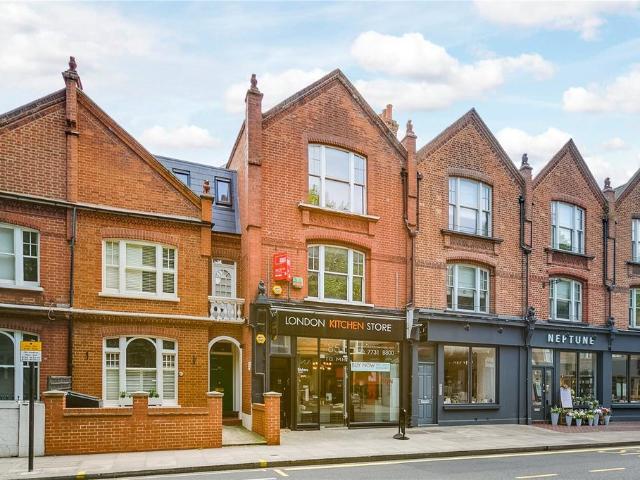 Flat for sale in Fulham, Sands End
