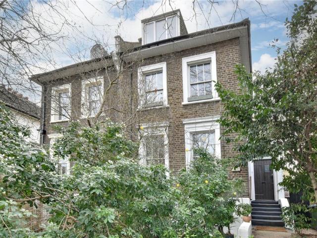 Flat for sale in East Greenwich, Greater London