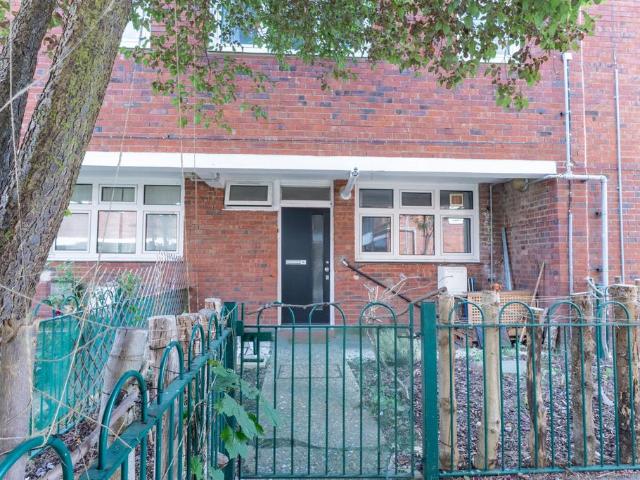Flat for sale in Greater London