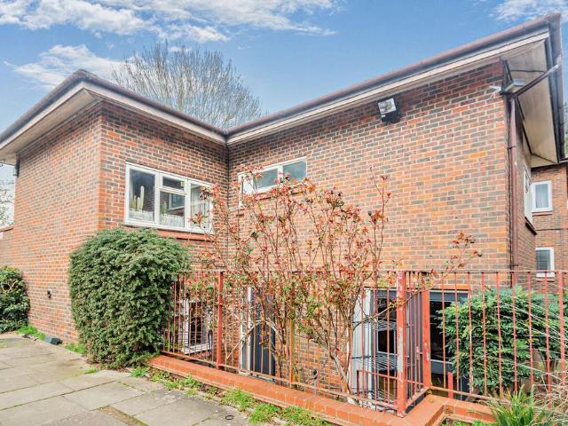 Flat for sale in Spring Park, Isle Of Man