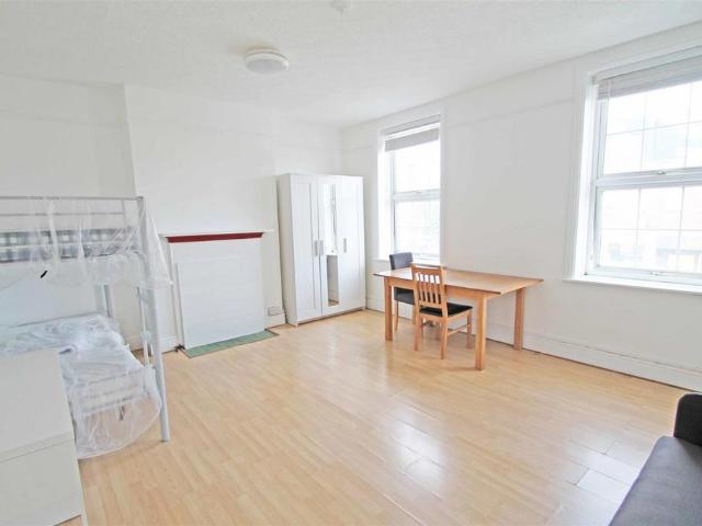 Flat for sale in Aldrington