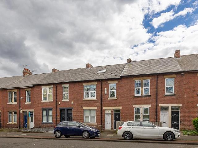 Flat for sale in Gosforth, Tyne And Wear