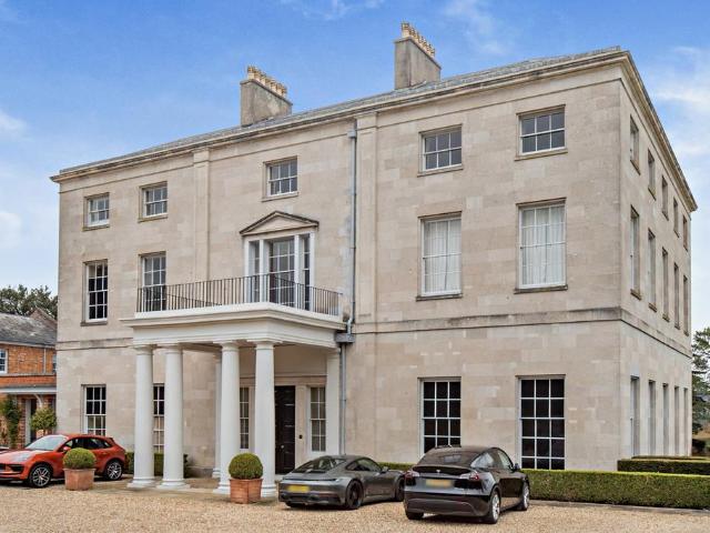 Flat for sale in Sulham, West Berkshire