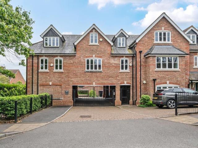 Flat for sale in Mount Pleasant, Fole