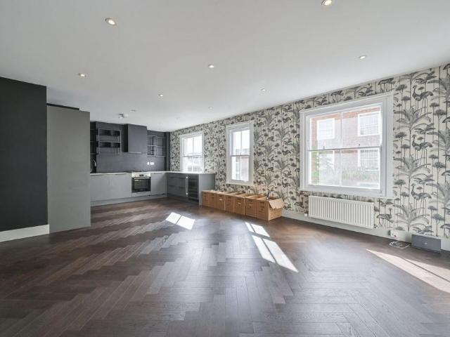 Flat for sale in St. John's Wood, Isle Of Man