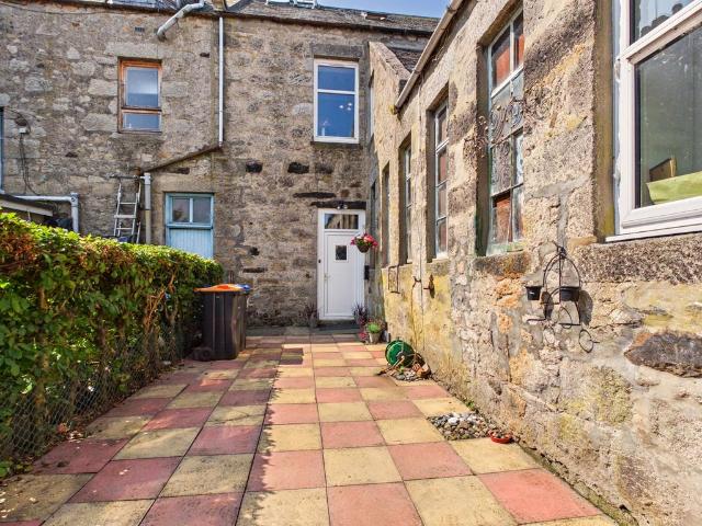 Flat for sale in Huntly, Scotland