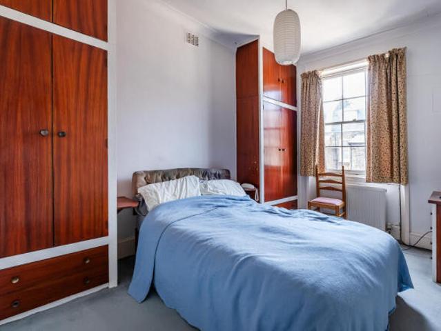 Maisonette for sale in Cat Hill