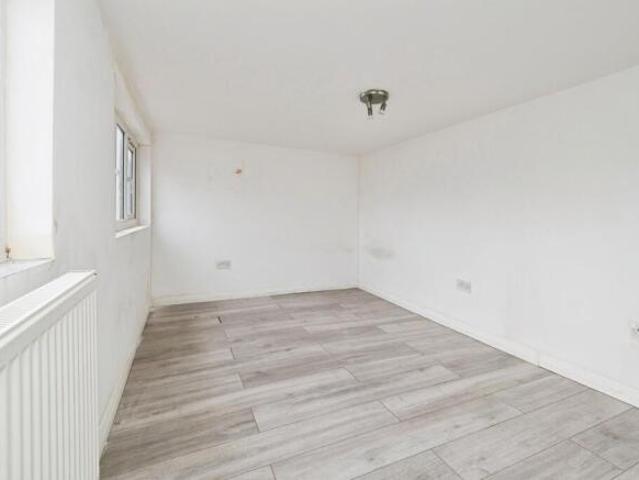 Maisonette for sale in Cat Hill