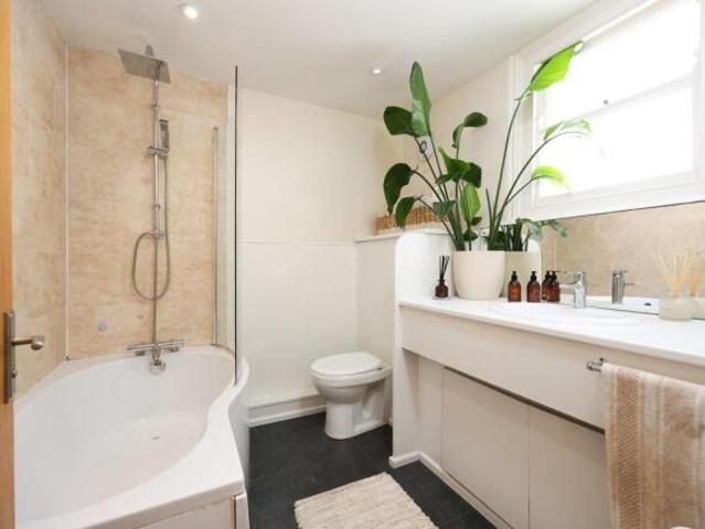 Maisonette for sale
