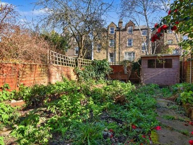 Maisonette for sale in Tufnell Park, Greater London