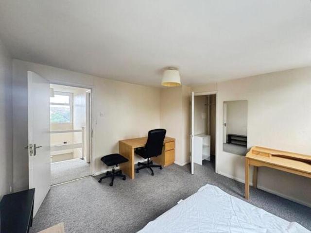 Maisonette for sale in Kingswood, South Gloucestershire