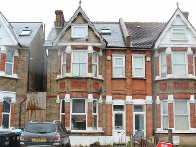 House for sale in London Borough of Croydon, Thornton Heath