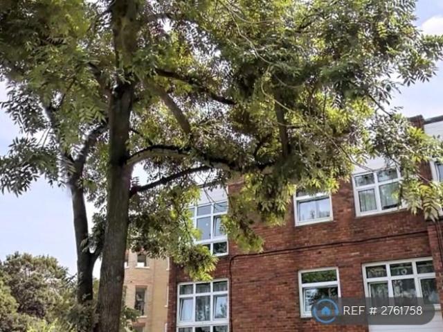 Flat for rent in Greater London