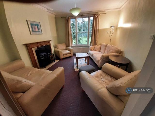 House for rent in Mortlake, Greater London