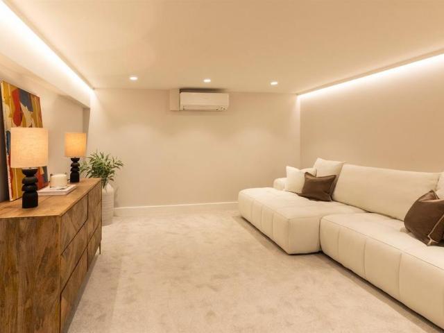 House for rent in Notting Hill, Greater London