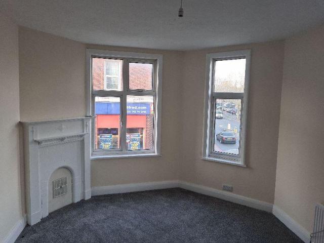 Flat for rent in London Borough of Croydon, Thornton Heath