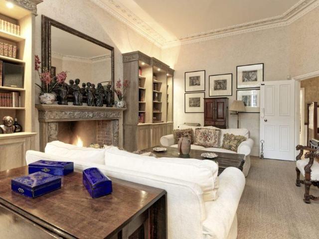 House for rent in Hans Town, Greater London