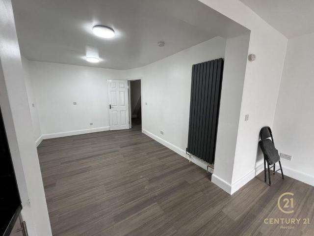 House for rent in London Borough of Ealing, Hanwell