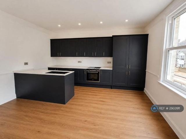 House for rent in Strawberry Hill, Greater London