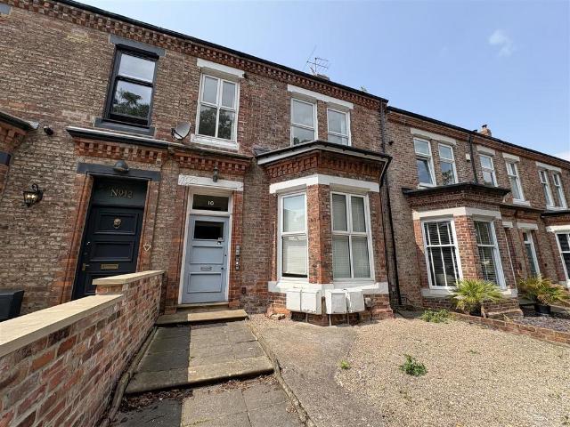 Flat for rent in Darlington, Pierremont