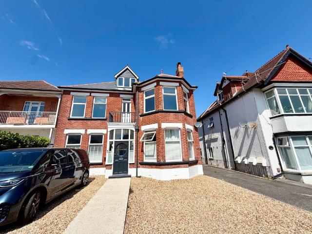 Flat for rent in Pokesdown, Bournemouth