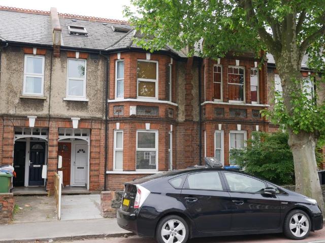 Flat for rent in Norbiton, Greater London