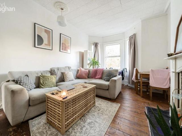 House for rent in Aldrington
