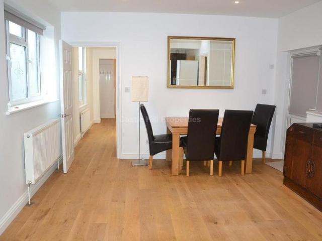House for rent in London Borough of Ealing, Greater London