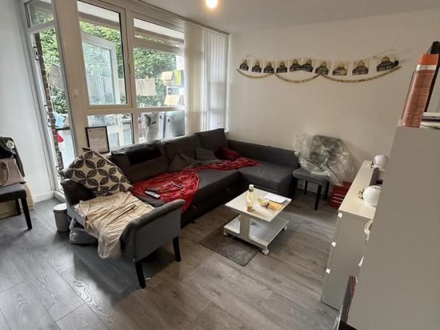 House for rent in Saint Matthias Estate, Greater London
