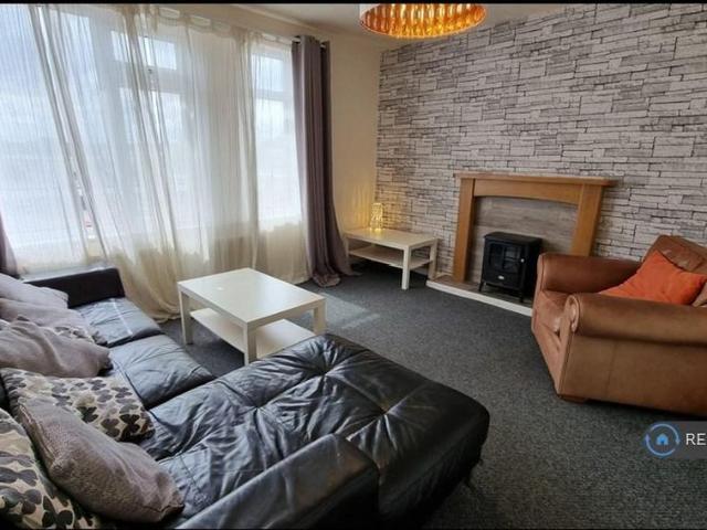 House for rent in Kirkstall, West Yorkshire