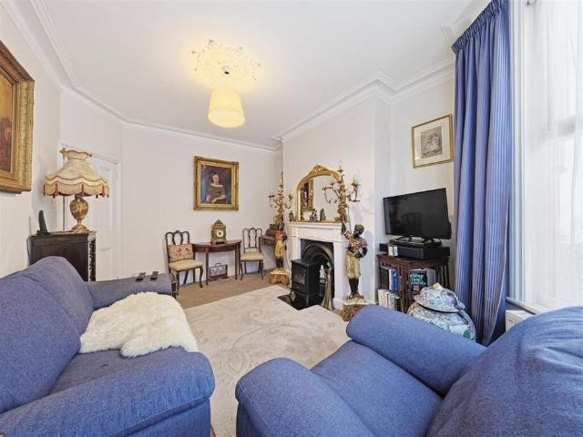 House for rent in West Cliff, Acol