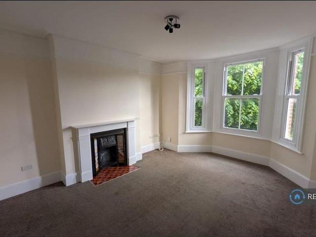 House for rent in Oxenden, The Bridge