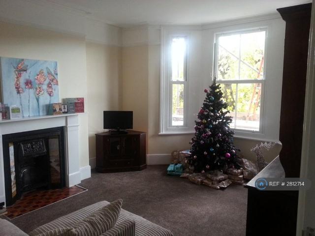 Flat for rent in Oxenden, The Bridge