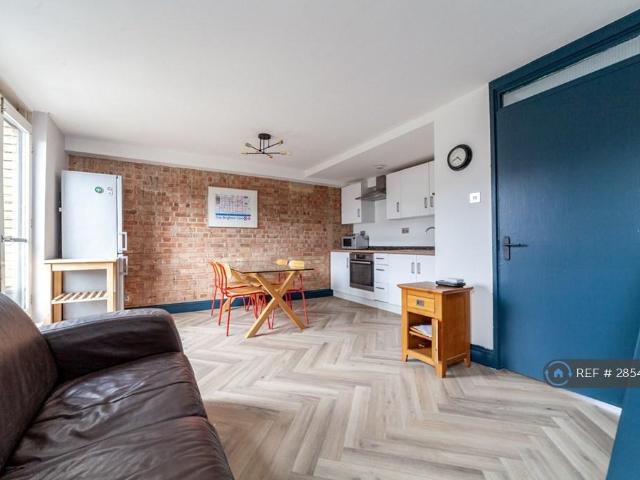 Flat for rent in North Kensington, Isle Of Man