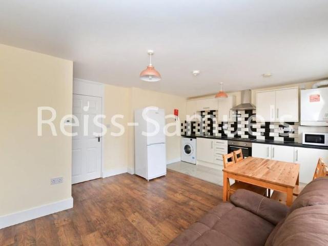 House for rent in Isle Of Dogs, Isle Of Man