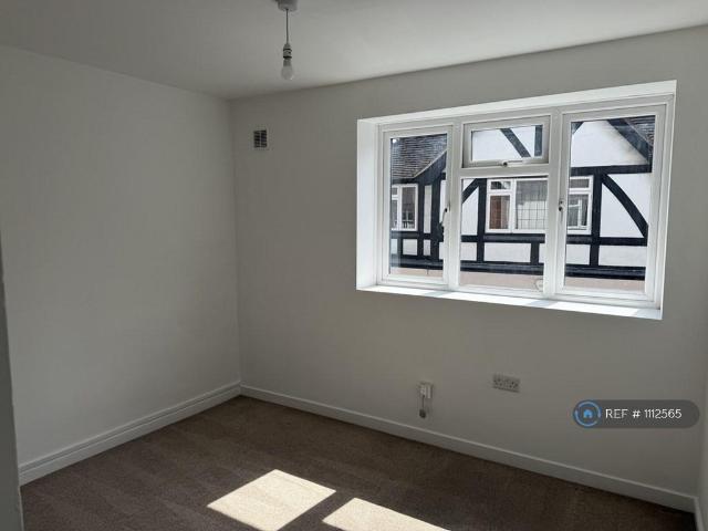 Flat for rent in Littlecote, West Sussex