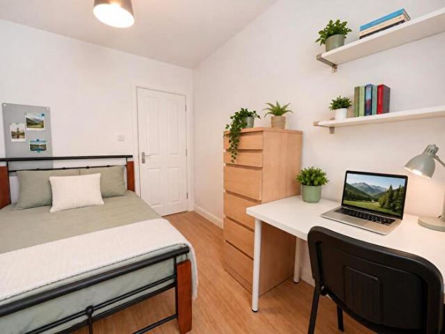 Apartment for rent in Lady Bay, Barton In Fabis