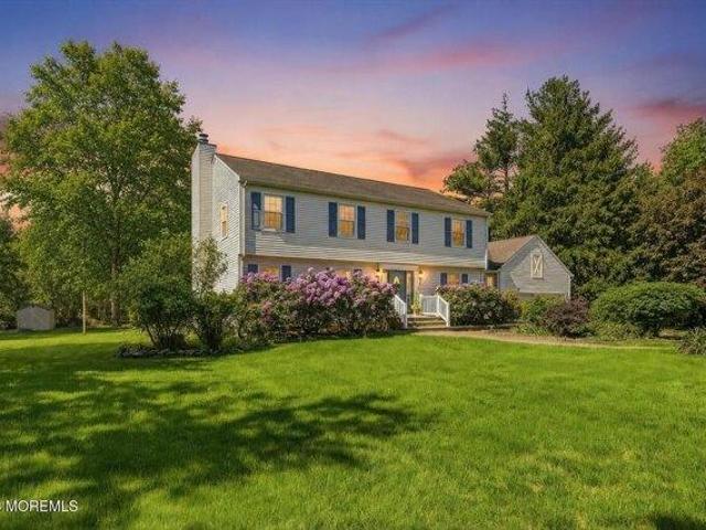 House for sale in Meadow Creek, Manalapan Township