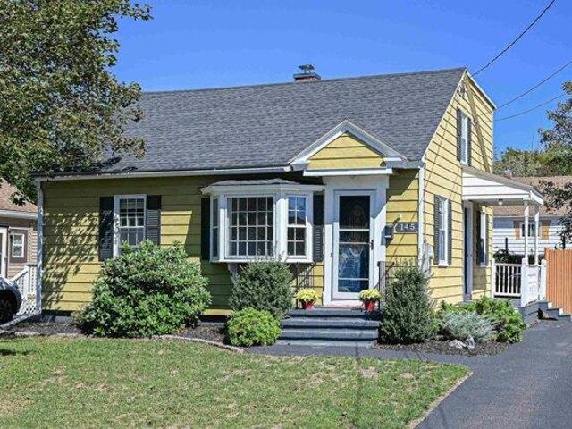 House for sale in Manchester, Hillsborough County