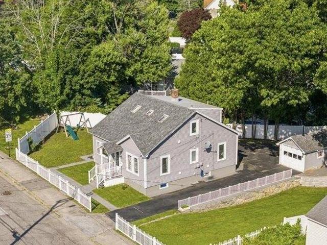 House for sale in New Hampshire