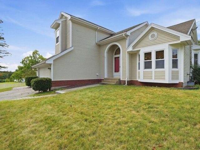 House for sale in Manchester, Hillsborough County